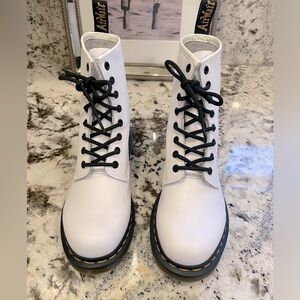 Dr. Martens white lace up 1460